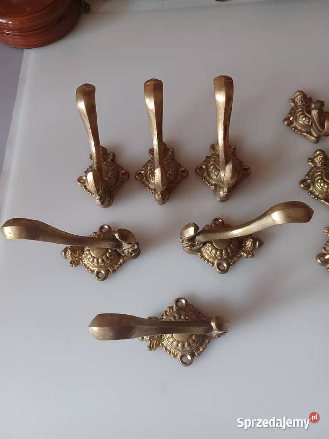 Mosiężny masywny wieszak