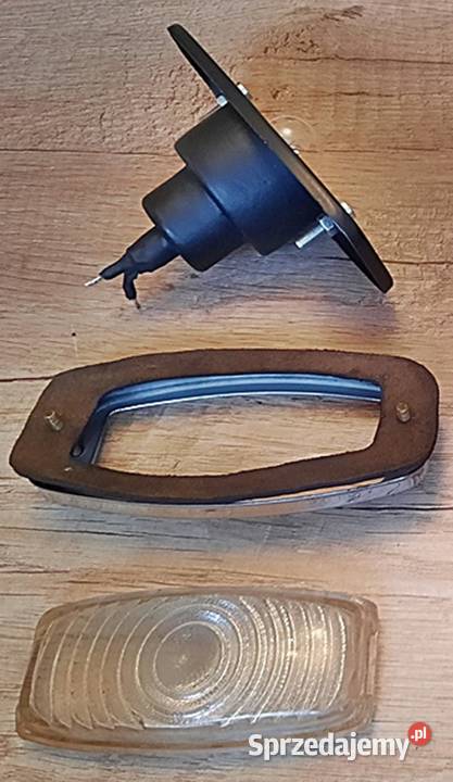 Lampa tylna biały szklany klosz Warszawa Syrena Ostrów Wielkopolski