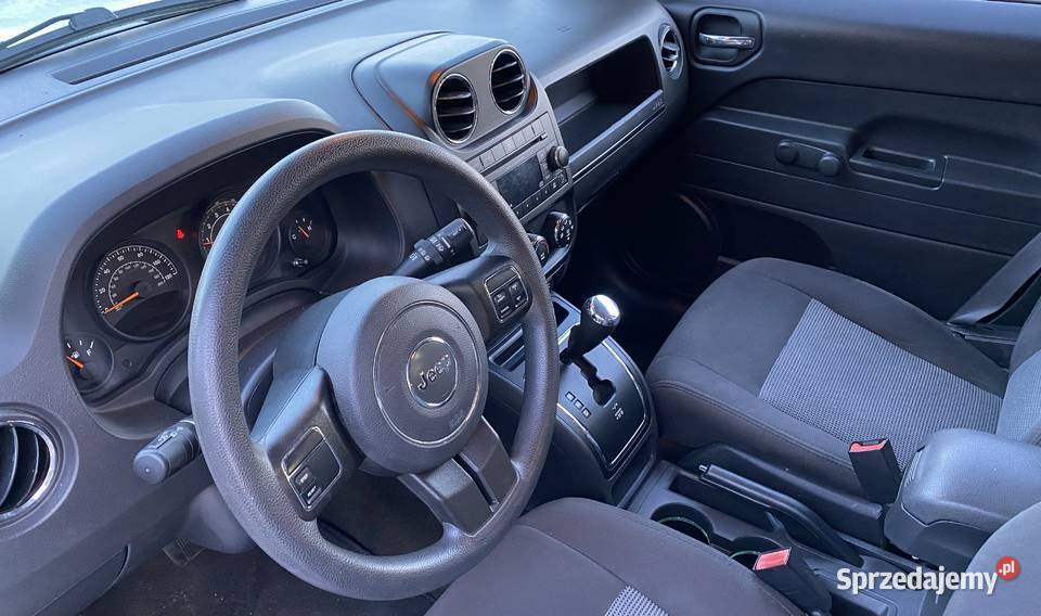 JEEP PATRIOT 20 benzyna mały przebieg zadbany Białystok sprzedam