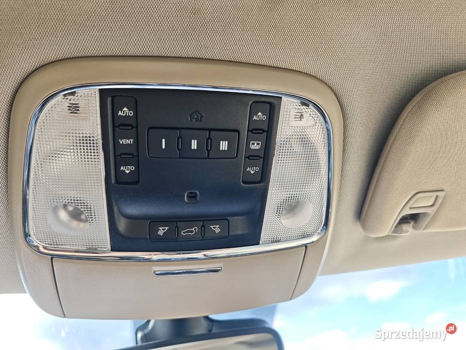 Jeep Grand Cherokee WK2 Limited Benzyna Gaz aluminiowe felgi Łomianki Dolne sprzedam