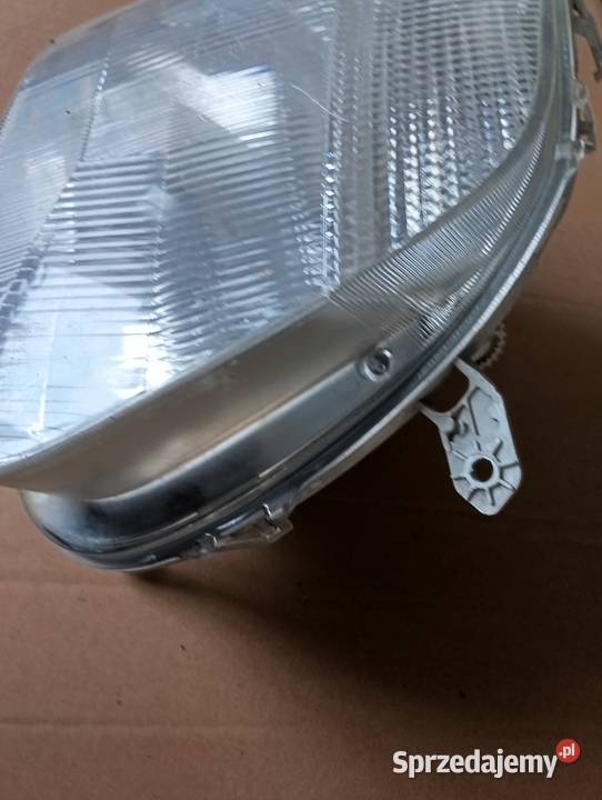 Przednia prawa lampa Opel Opel Agila 2000 Ostrołęka
