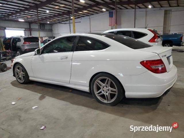 MERCEDESBENZ C 2014 z USA 1800cm3 Warszawa
