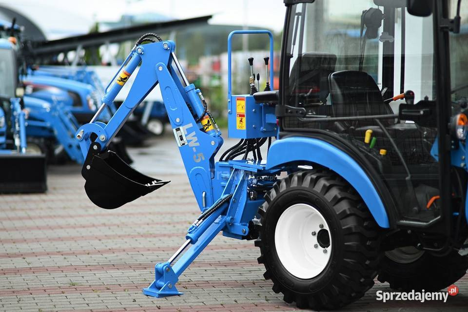 LS Tractor XJ25 HST 4x4 244 IND CAB ładowacz Tajęcina