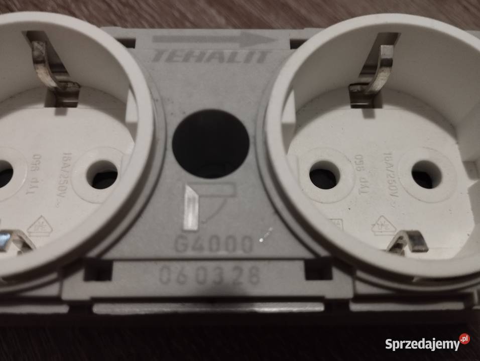 Gniazdo tehalit schuko podwójne sprzedam