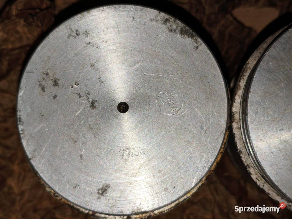 Oryginalne tłoki 7793 z pierścieniami K750 M72 Leszno