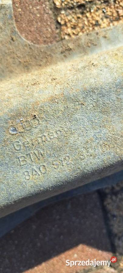Mocowania Amortyzatora Tył Audi 80 B4 Lewe Prawe
