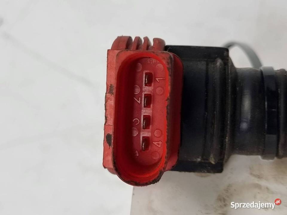CEWKA ZAPŁONOWA AUDI A8 D3 077905115T Pozostałe