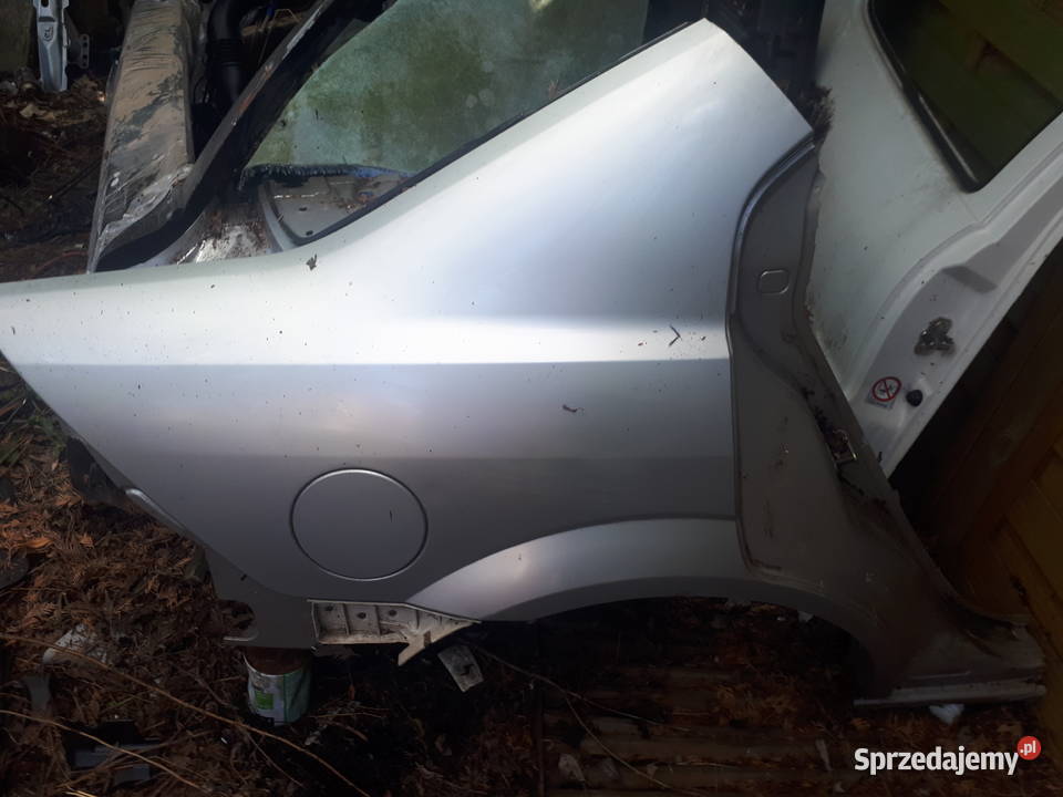 Ford Mondeo mk3 błotnik prawy sedan Poznań sprzedam