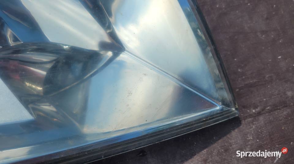 SKODA OCTAVIA II LAMPA PRAWA PRZOD REFLEKTOR Ruda Śląska