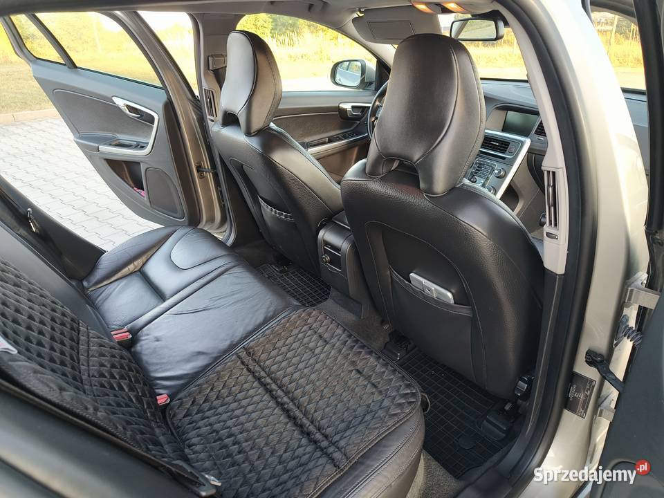 Volvo V60 2011 D3 163 Manual Momentum poduszka powietrzna Opole sprzedam