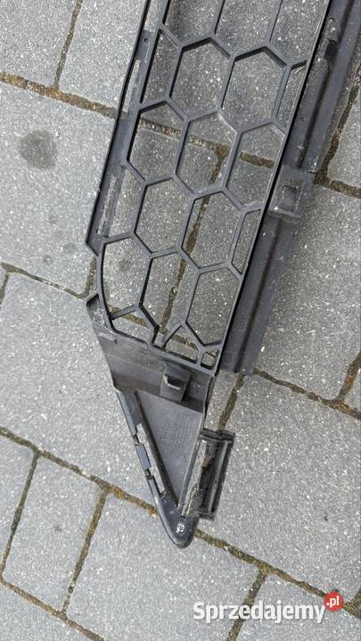 Kratka zderzaka Volvo s60 v60 atrapa 31383148 Radom