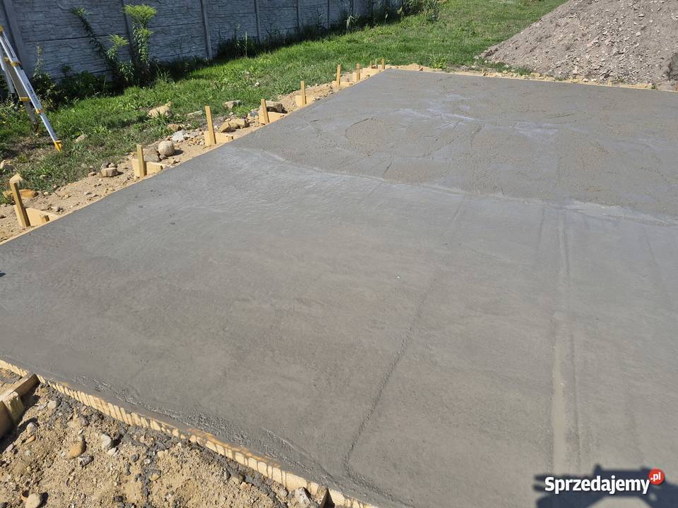 Wynajem Łata wibracyjna do betonu 24m z
