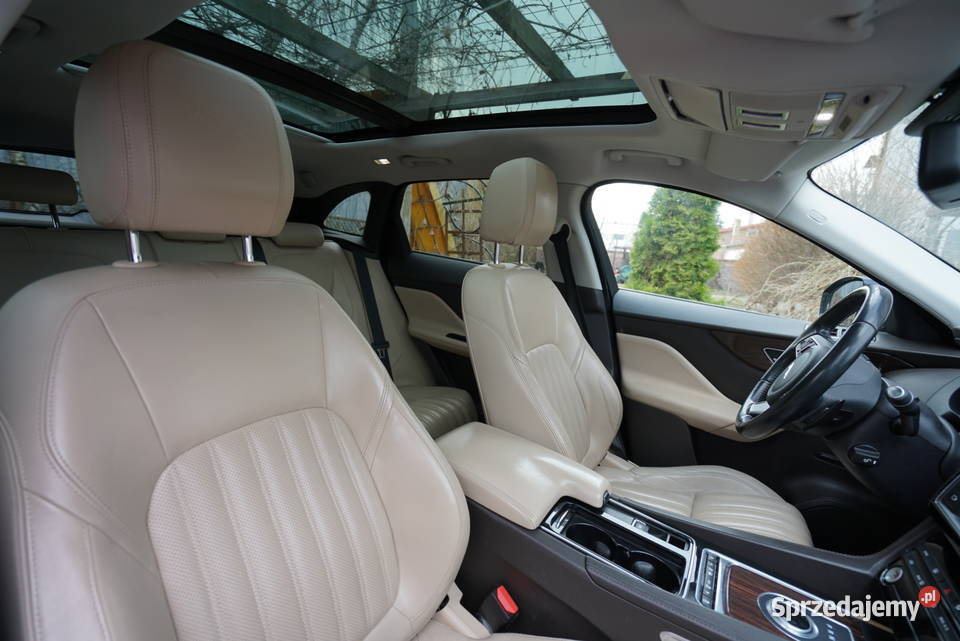 Jaguar FPace 2016 z salonu polskiego uszkodzony 180KM Warszawa