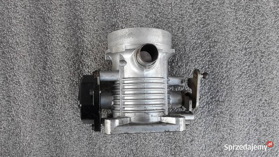 Przepustnica Mercedes V8 116 107 108 109 wielkopolskie Bukownica