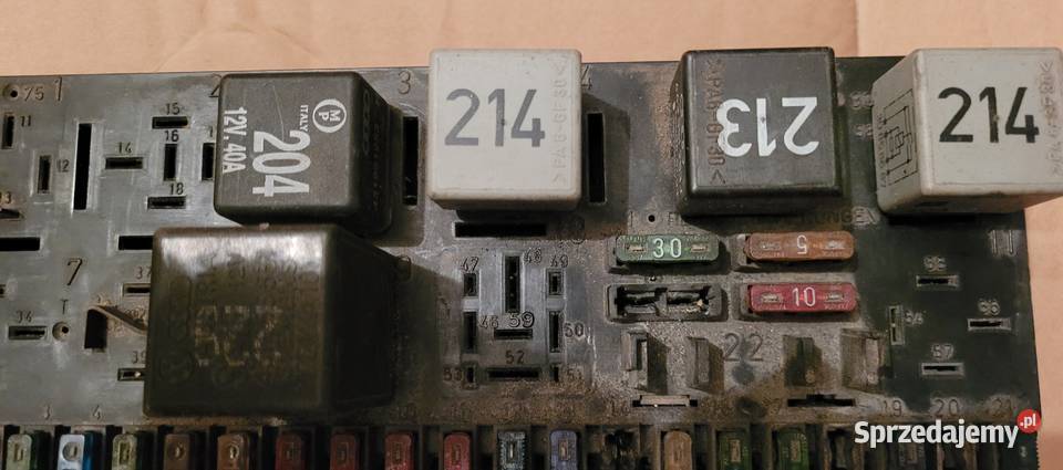 Przekaźnikiwtyczki skrzynka bezpieczników do