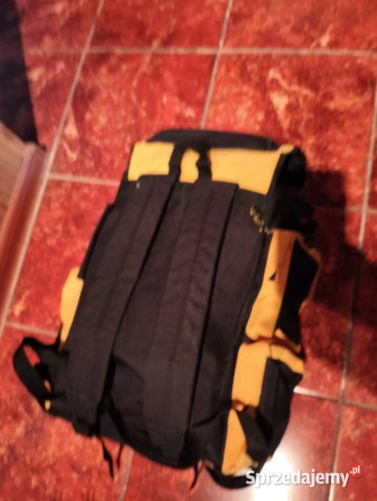 Sprzedam plecaki adidasa naika