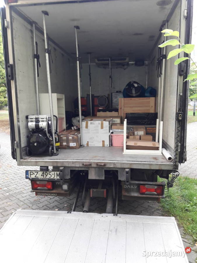 Auto z windą Poznań Usługi transportowe Paleciak