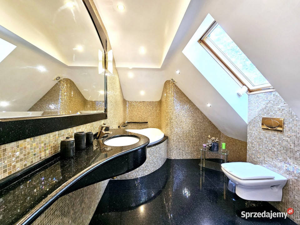 Elegancki dom wolnostojący 250 m2 Wysoki asfalt mazowieckie Urzut