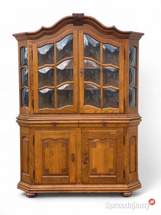 Solidny kredens z litego dębu w rustykalnym