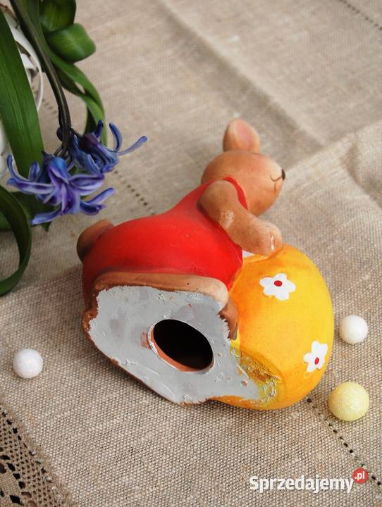 Zając wielkanocny z pisanką figurka ceramika Lublin