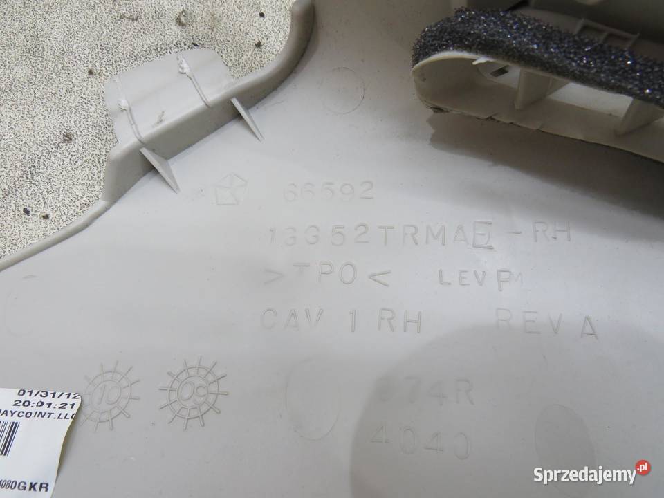 OSŁONA SŁUPKA PRAWY PRZÓD JEEP WK2 osobowe