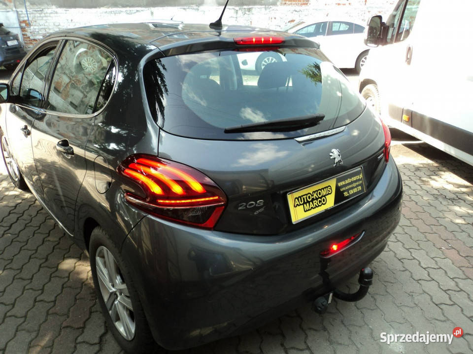 Peugeot 208 sprzedam peugeota 208 z 16r I światła do jazdy dziennej Lublin