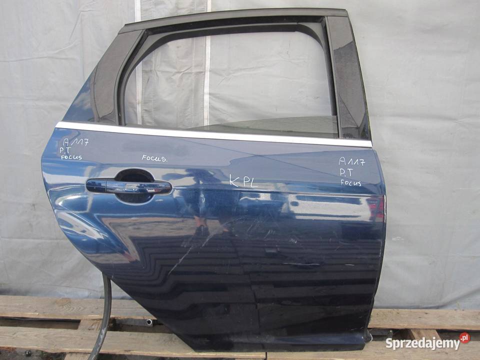 FORD FOCUS MK3 III 12r drzwi prawe tył kompletne osobowe sprzedam