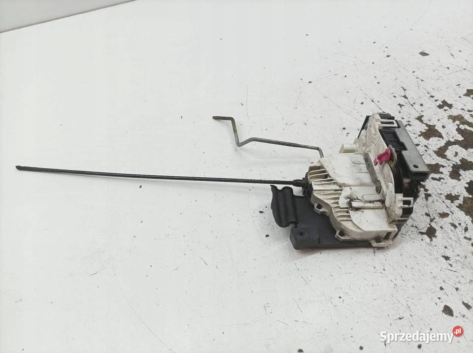 ZAMEK DRZWI TYŁ LEWY TYŁ P04589923AG A Jeep