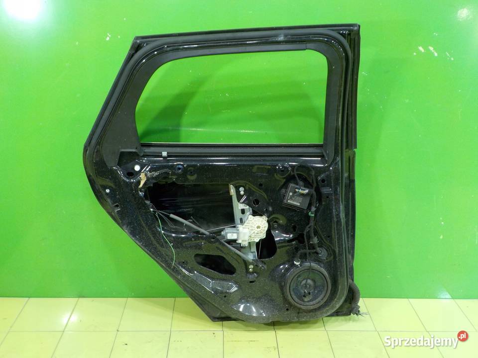 FORD FOCUS MK3 10 B 14r 5D KOMBI drzwi lewy tyl Suków