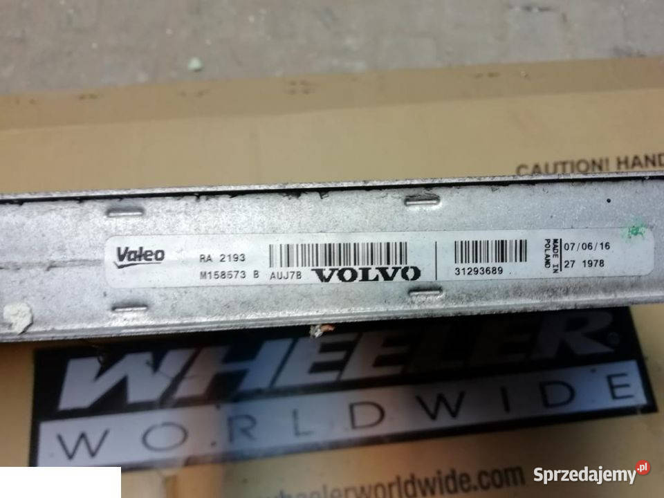 VOLVO V40 2016 CHŁODNICA WODY Pozostałe Kozubszczyzna