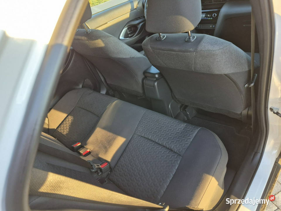 Toyota Yaris Cross 15 hybryd full led kamera cofania