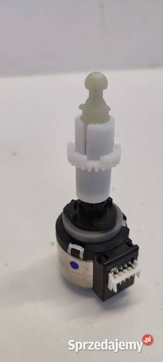CUPRA FORMENTOR SILNICZEK REGULACJI LAMPY LEWY