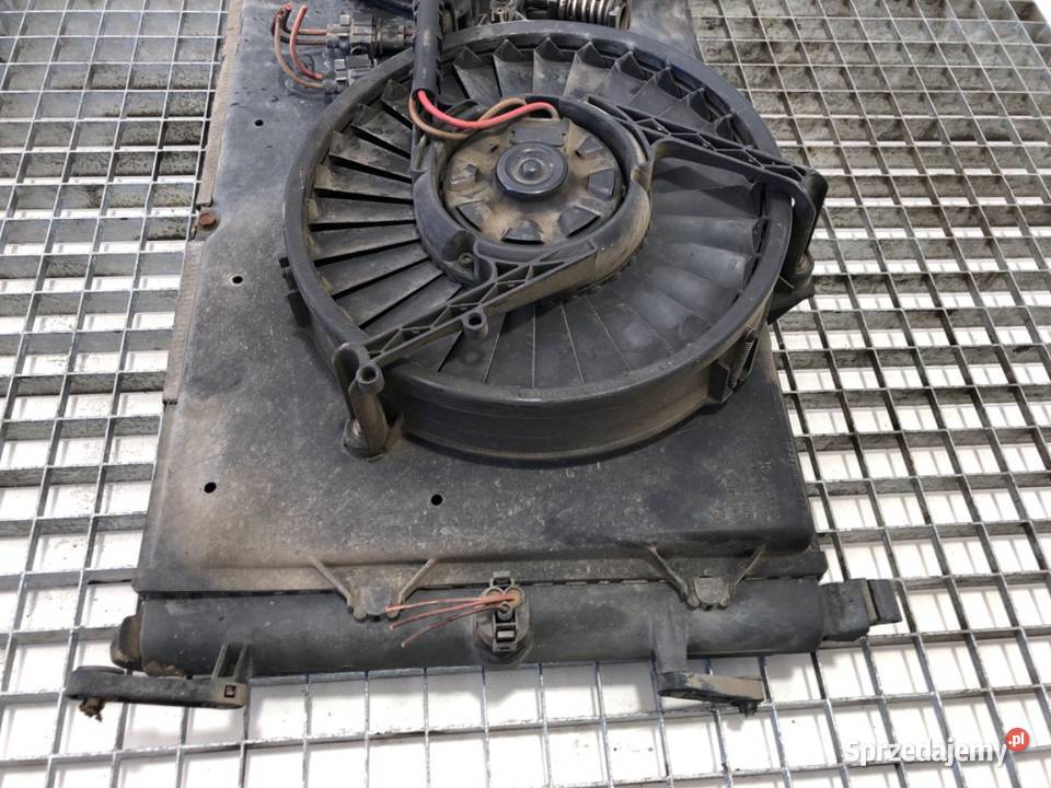 CHŁODNICA WODY VW TRANSPORTER T4 19 68 9004 osobowe