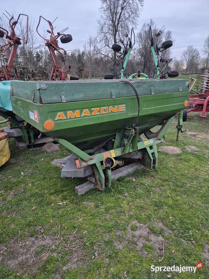 Rozsiewacz nawozu Amazone m 1000