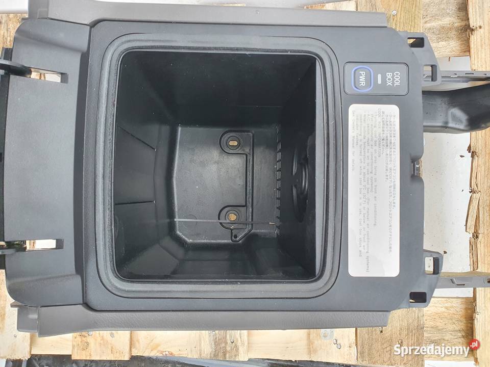 Toyota Land Cruiser 150 PODŁOKIETNIK Z LODÓWKĄ Rudka