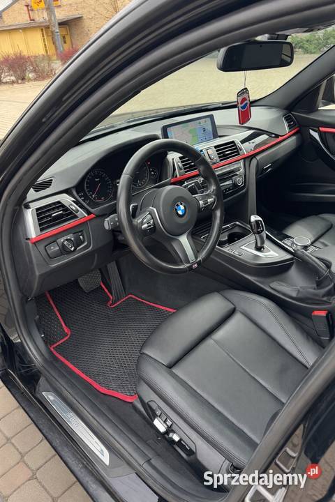 BMW 330i xDrive 300 Panorama CarPlay Navi Pro Puchacze