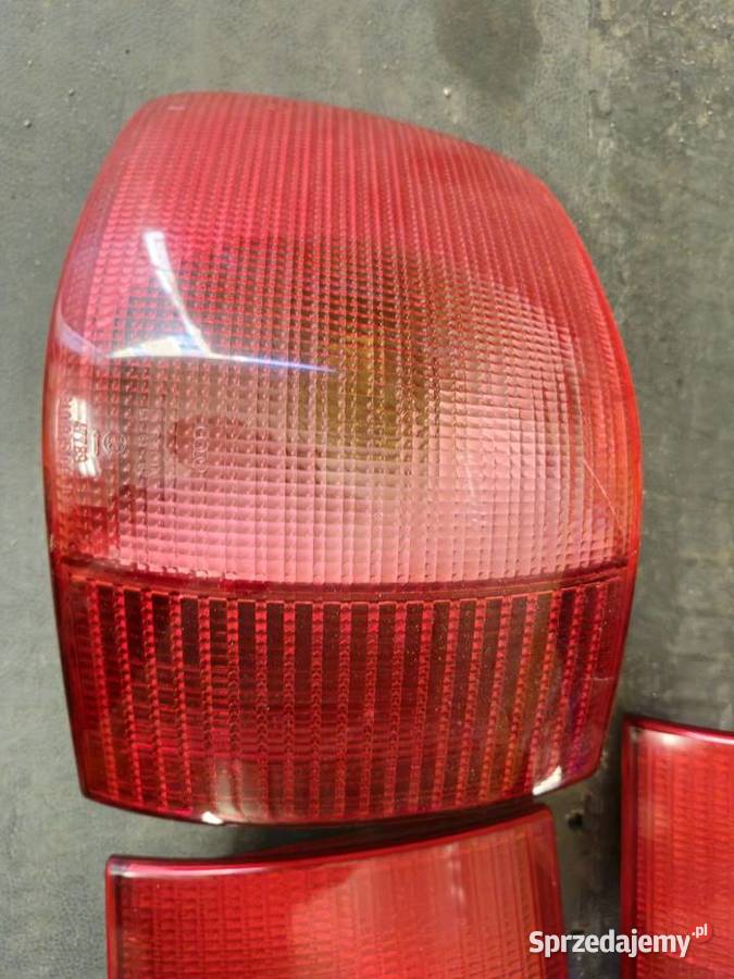 Lampy Audi 80 B4 sedan seima italiana dolnośląskie Legnica