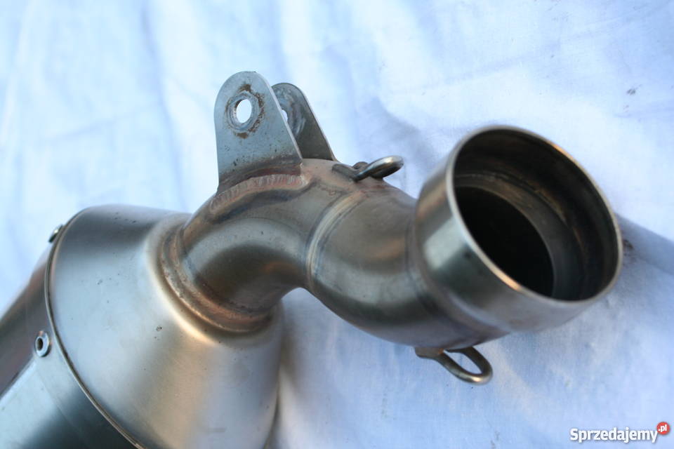 lc4 akrapovic