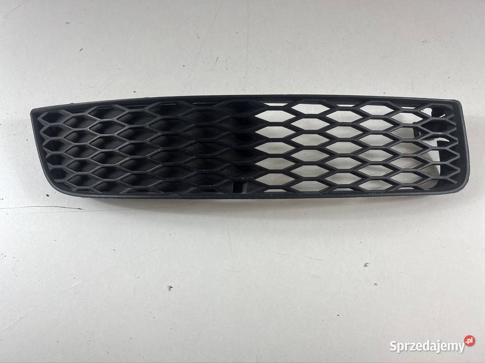 KRATKA ZDERZAKA PRAWA AUDI TT 98 8N0807682A wielkopolskie