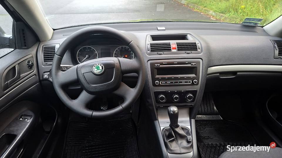 Ładna Skoda Octavia II TOUR 16 GAZ 2012 klima ASR (kontrola trakcji) Łódź