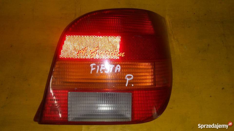 wyprzedażlampy tył komplet Ford Fiesta MK3 osobowe Piotrków Trybunalski