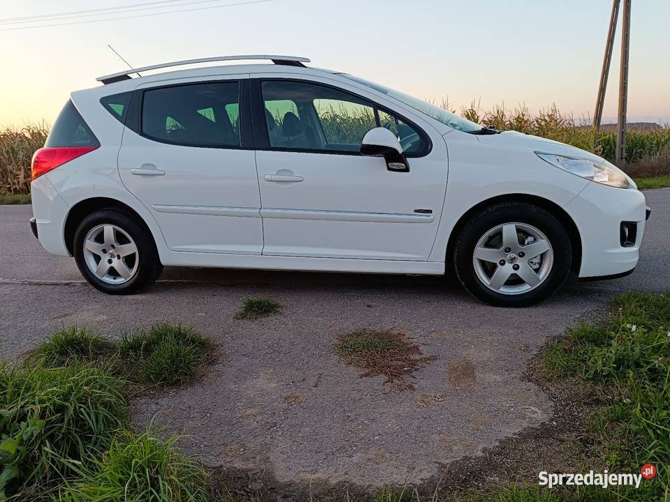 Peugeot 207SW 14 95 142000 2013 z Niemiec gniazdo AUX Przeworsk