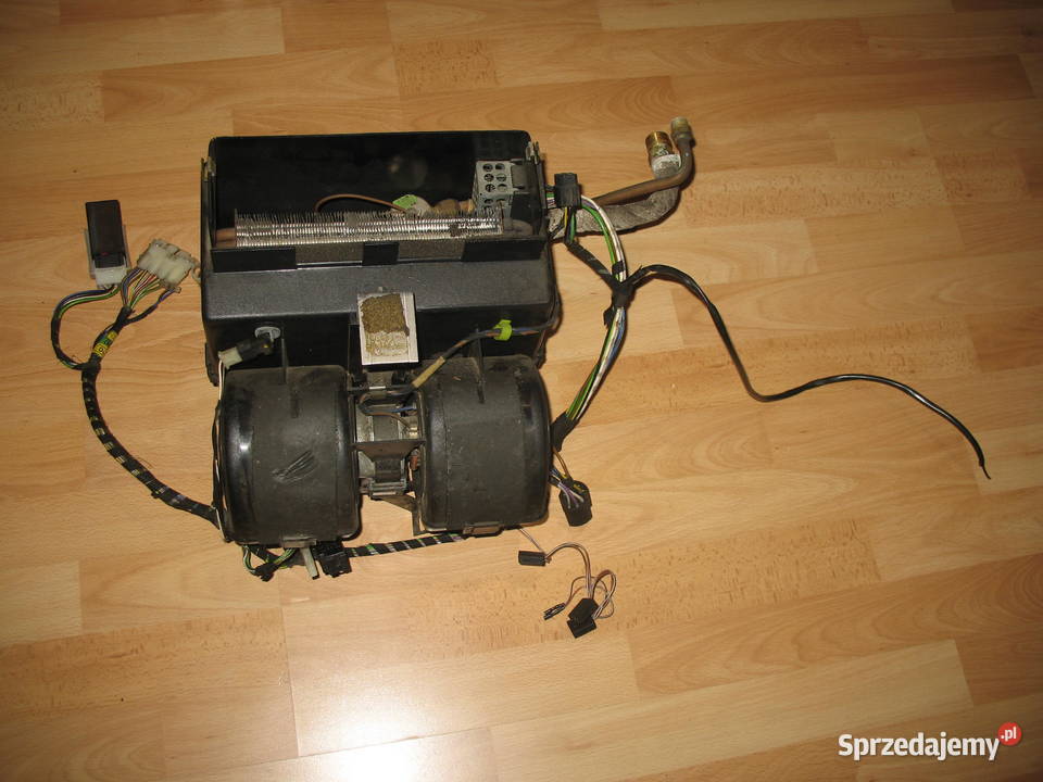 Parownik klimatyzacji Bmw e28 przedlift Części samochodowe