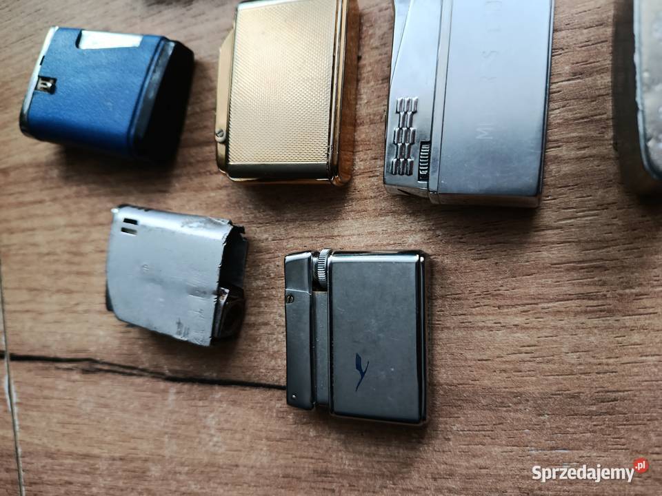 Zestaw starych metalowych zapalniczek różne