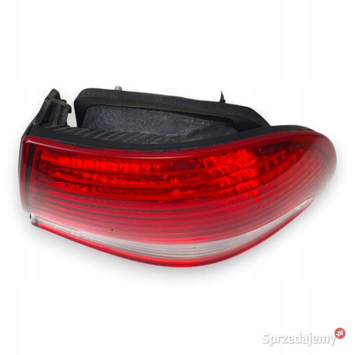 LAMPA PRAWA Volvo V40 I LIFT 19992004 tylna Chełm
