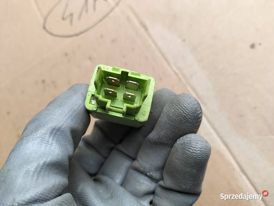 PRZEKAŹNIK B5B4 MAZDA osobowe Kamień-Kolonia sprzedam