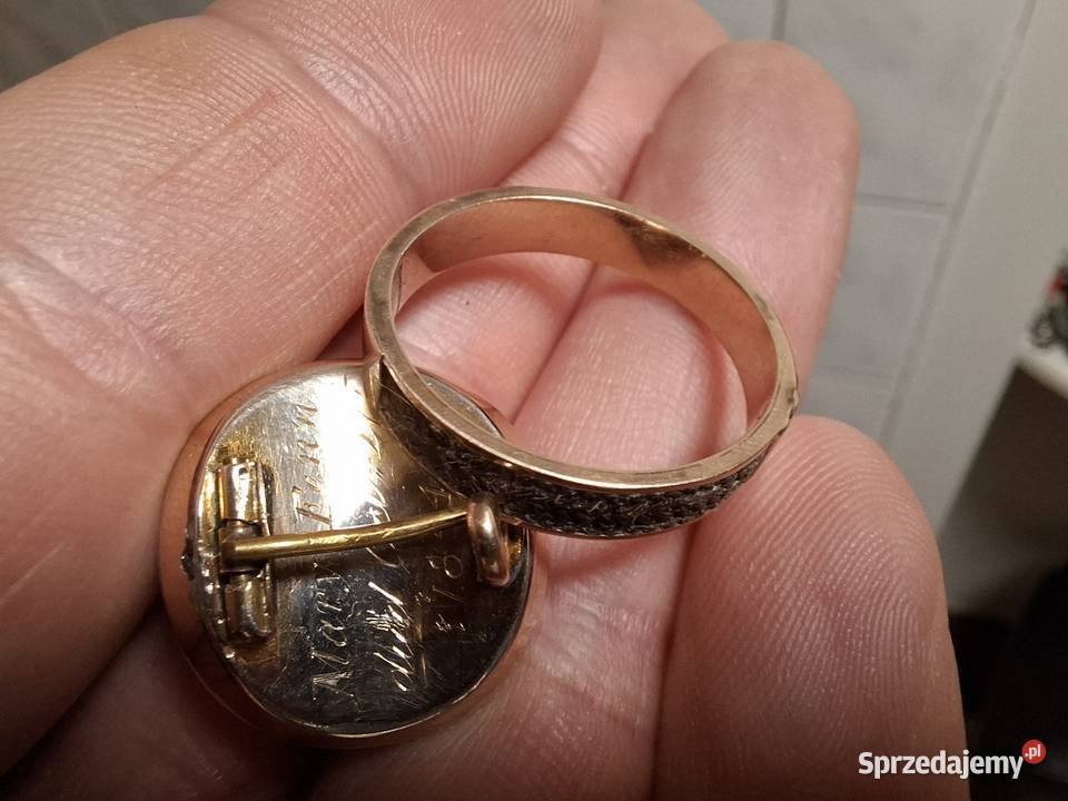 Złoto 8 i 9 karatów Broszka i obrączka 58 gram Świdnica