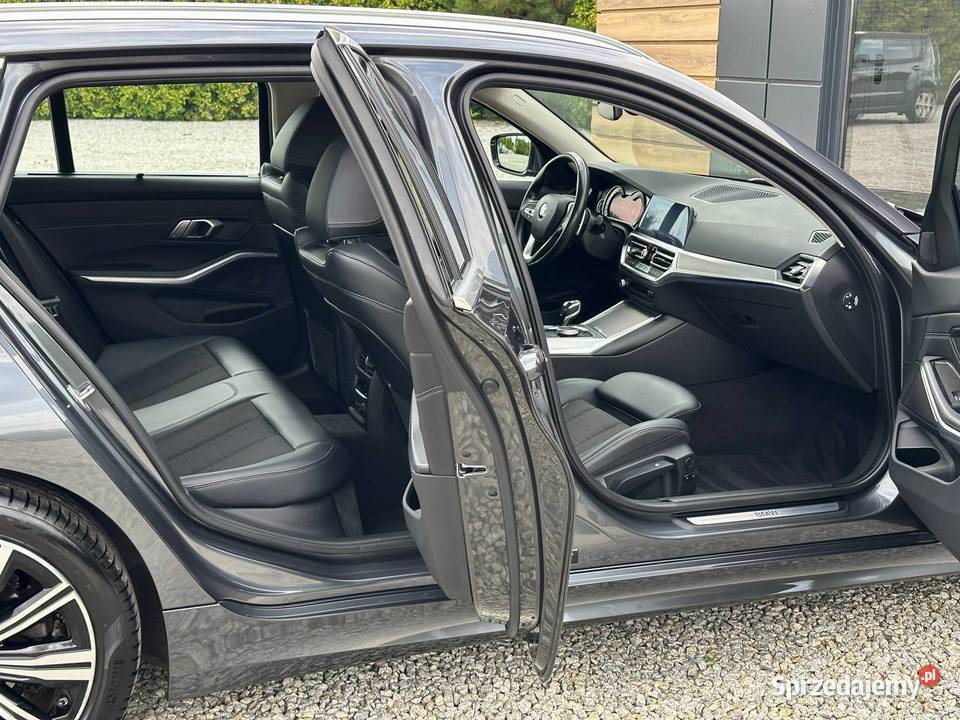 BMW 320d G21 Sport Line Bezwypadkowa 1
