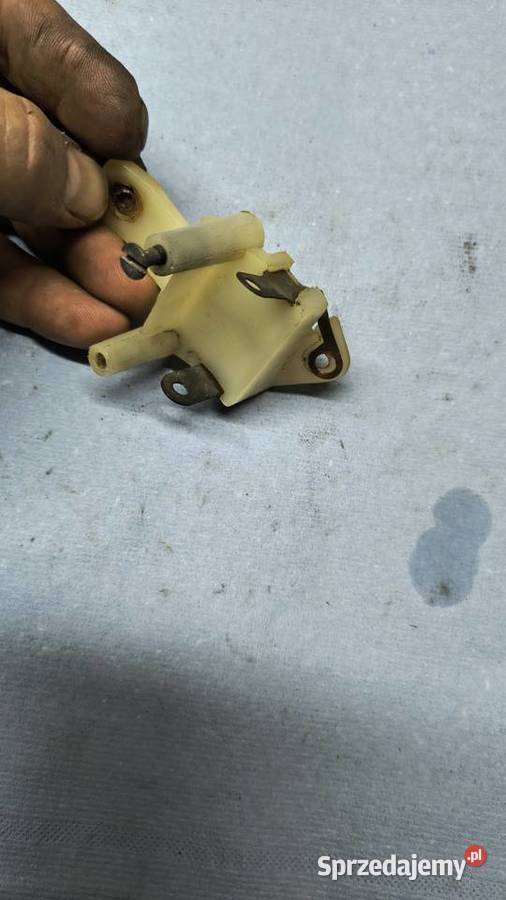 Mocowanie żarówki lampy tylniej komar motorynka Motoryzacja