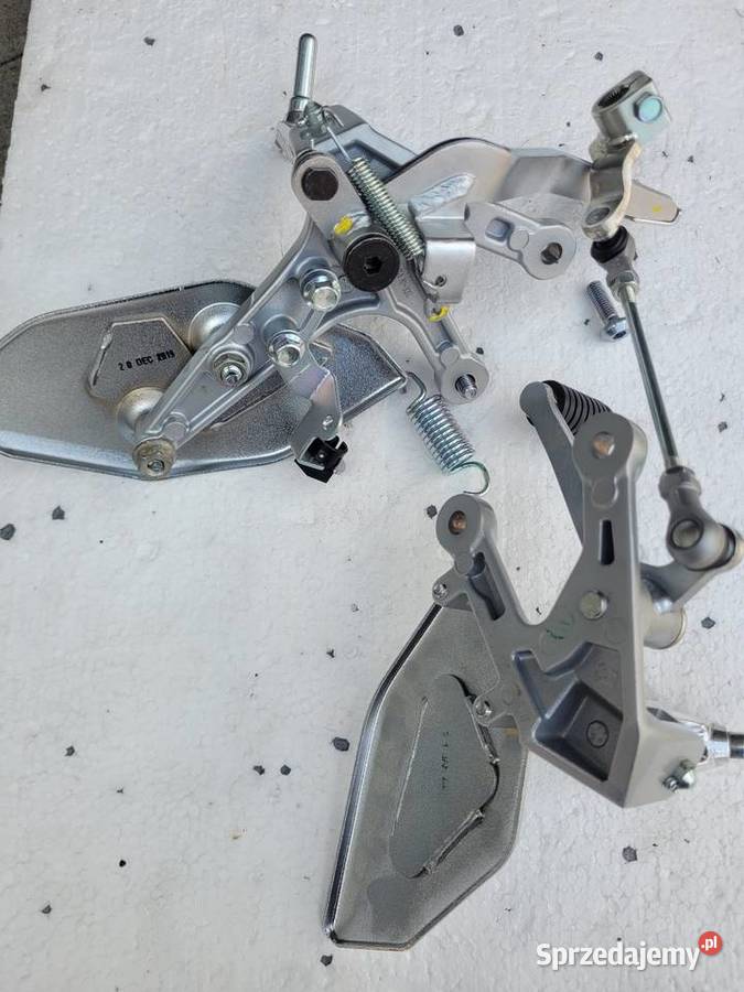 Yamaha R3 R 3 1924 SET PODNÓŻEK DŹWIGNIA ZMIANY Nowy Tomyśl